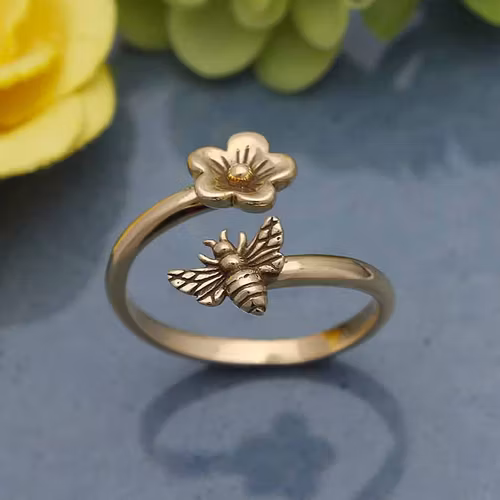 Bronsring med körsbärsblomma & bi
