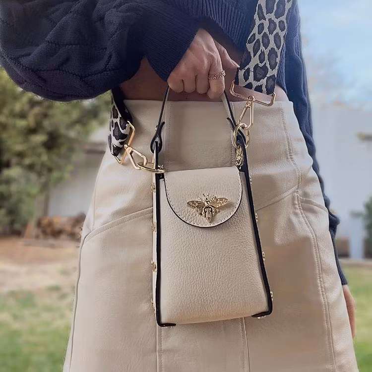 Handväska – The Bee Bag, creme