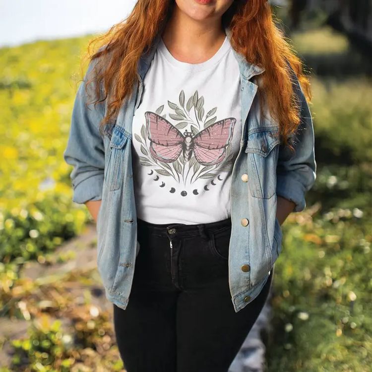T-shirt – Boho Moon Butterfly