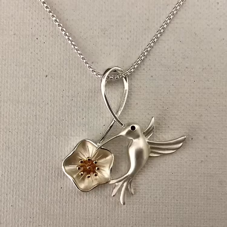 Halsband – Hibiskusblomma & kolibri