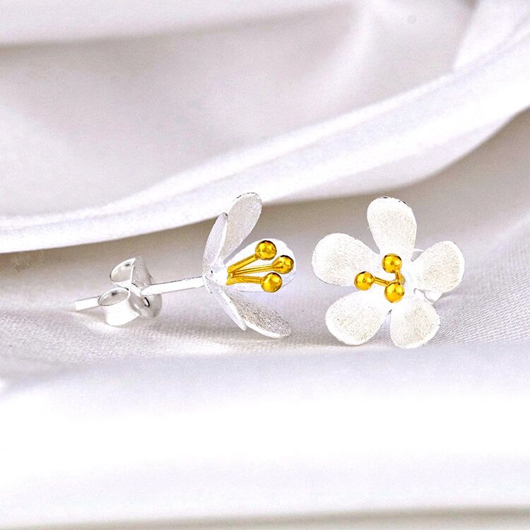 Örhängen – Buttercup i silver & guld