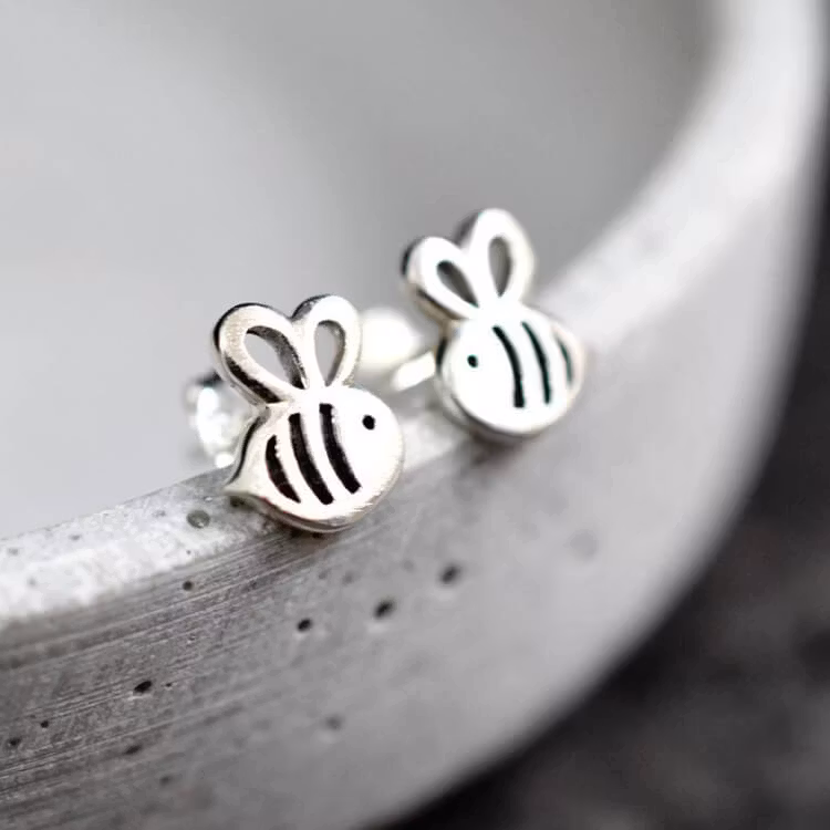 Örhängen – Busy bee, silver