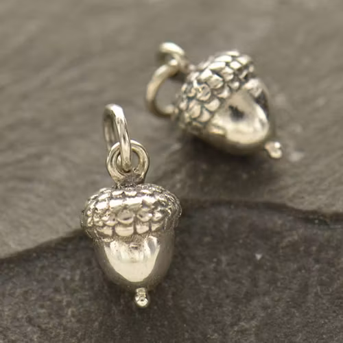 Hänge – Ekollon i silver