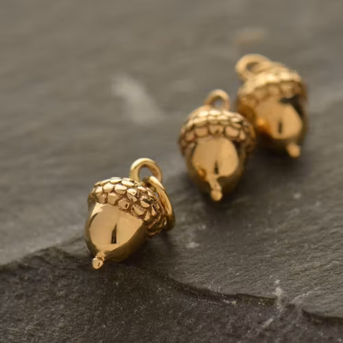 Hänge – Ekollon i brons, litet