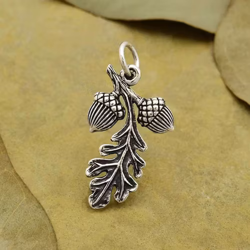 Hänge – Ekollon & löv i silver