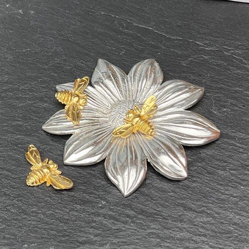 Prydnad – Dahlia med 3 bin