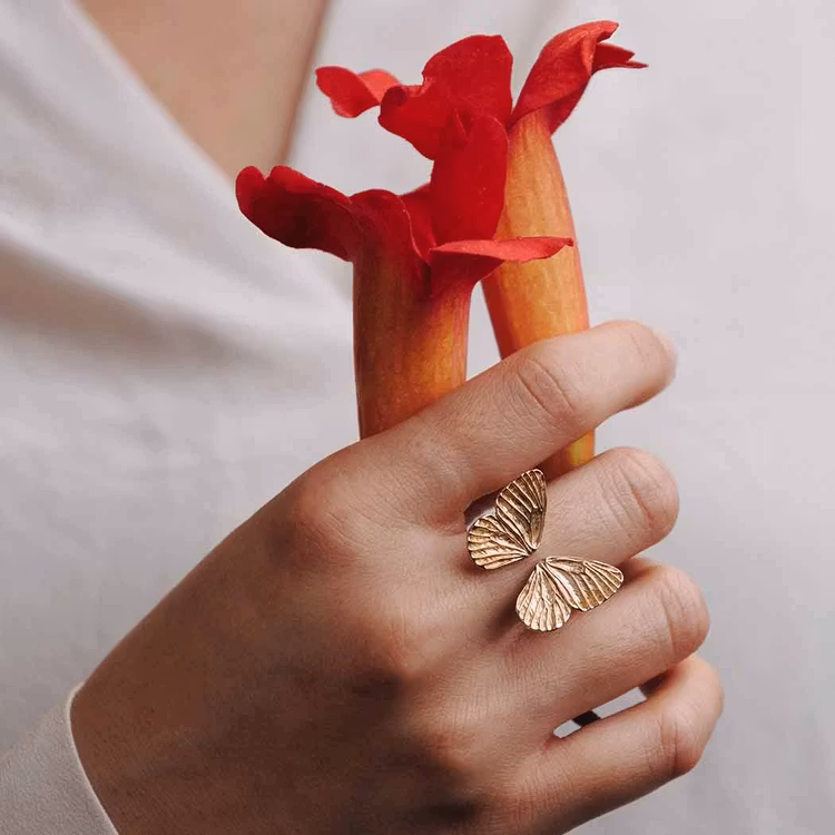 Ring – Fjärilsvingar, brons