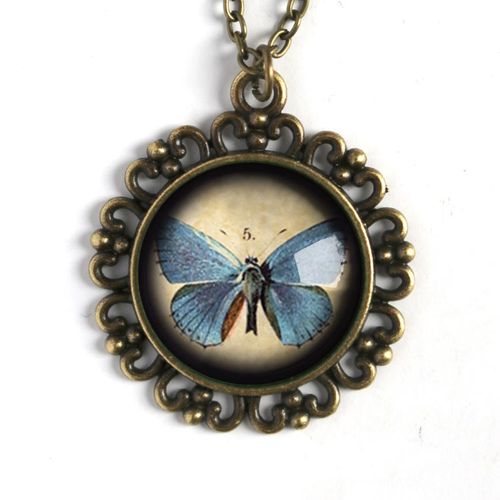 Halsband, ornamenterad berlock – Blå fjäril