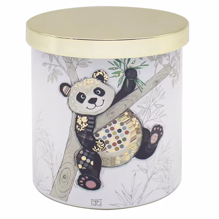 Doftljus med en härlig illustration av en panda samt doft av kashmir och silke.