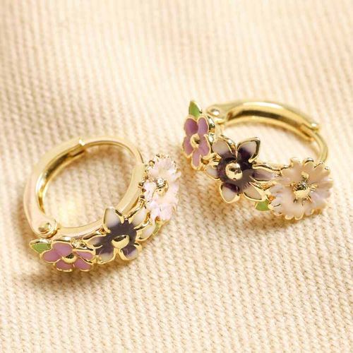 Örhängen – Blommiga huggie hoops – rosa, vit & lila