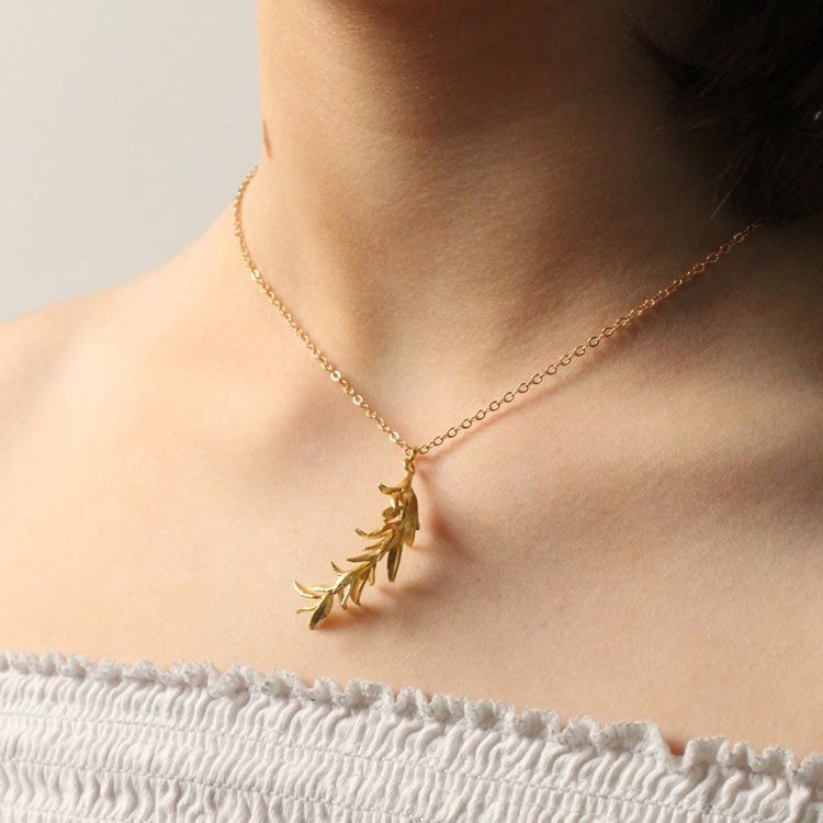 Halsband – Rosmarinkvist