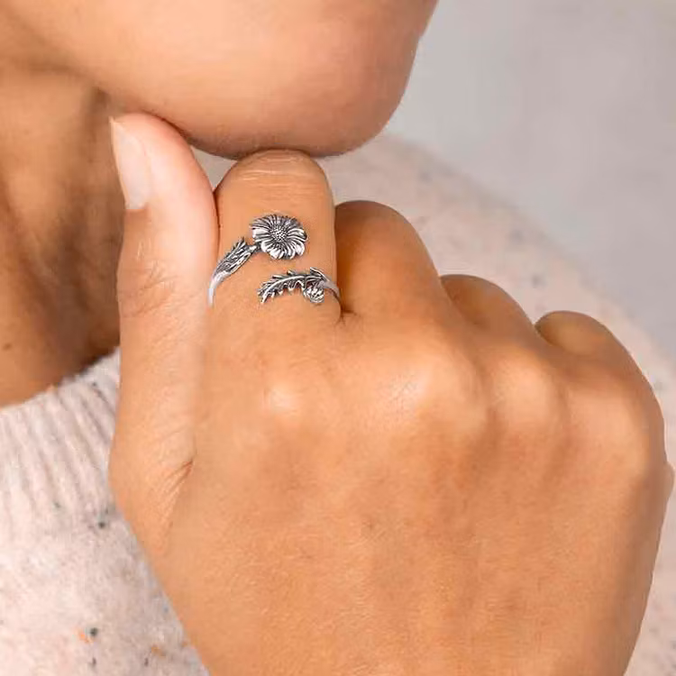 Ring – Tusensköna, silver