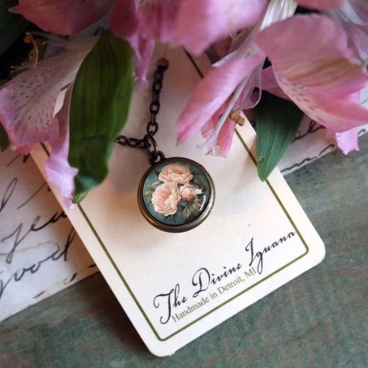 Halsband, dubbelsidig berlock – Rosa Pion