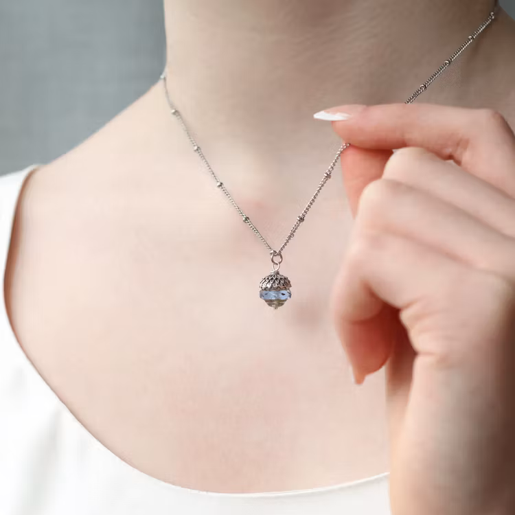 Halsband – Himmelsblå ekollon
