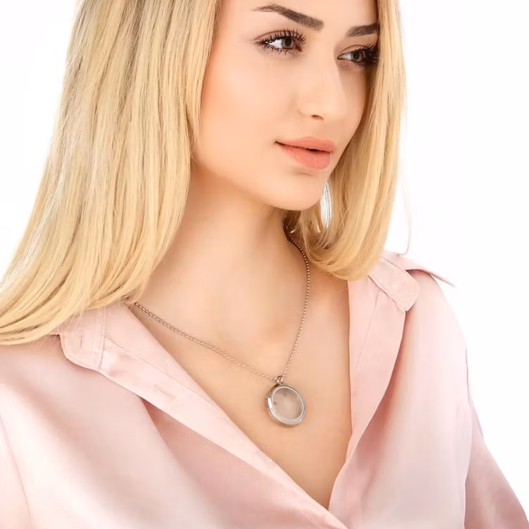 Halsband – Maskrosfrön i glasmedaljong, silver