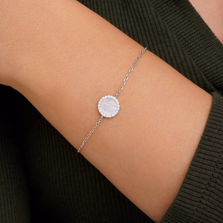 Armband – Cirkel i pärlemor och kubisk zirkonia