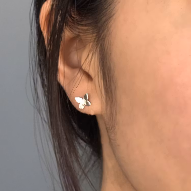 Örhängen – Fjäril