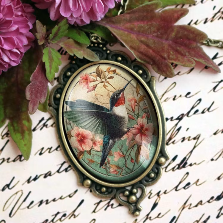 Halsband, stor oval berlock – Kolibri, Art Nouveau