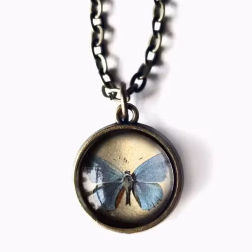 Halsband, dubbelsidig berlock – Fjäril, blå