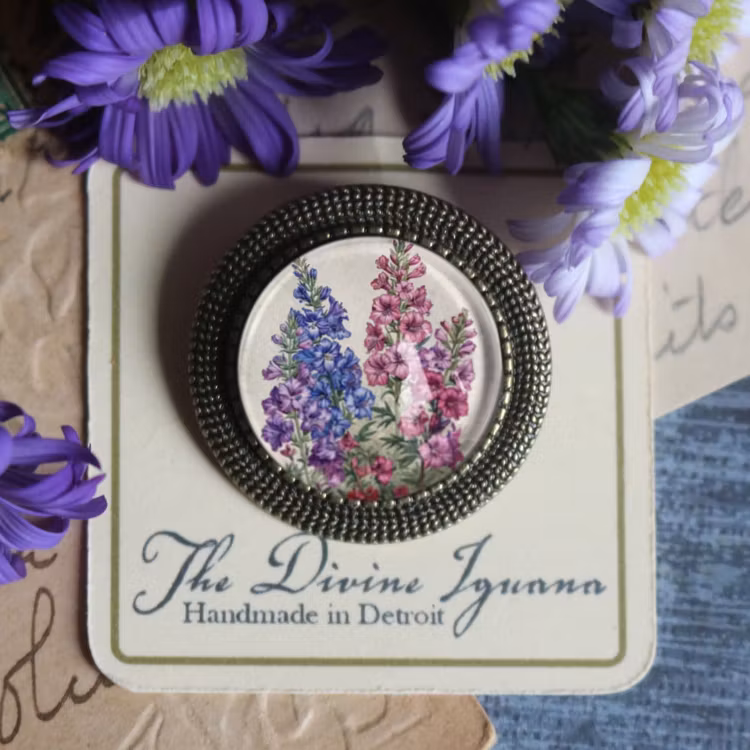 Brosch – Riddarsporre