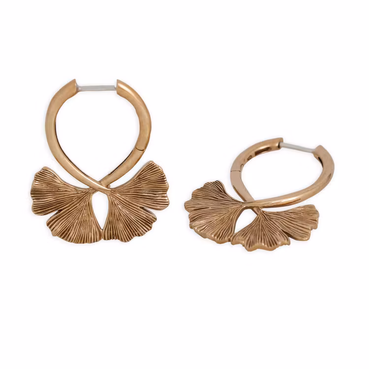 Örhängen – Ginkgoblad hoops, brons