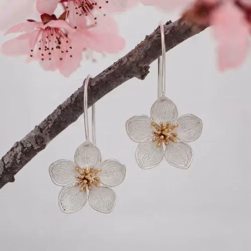 Örhängen – Körsbärsblomma på krok, silver & brons