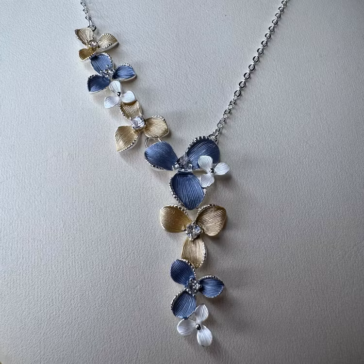 Halsband – Cascading floral