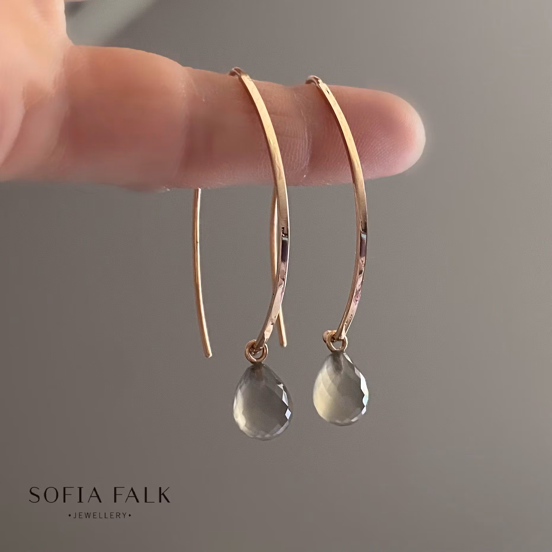 DROPS BY Sofia Falk - Grå månsten