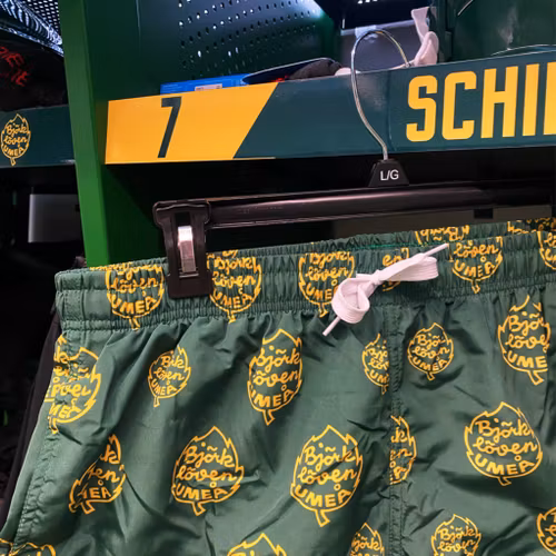 BADSHORTS BJÖRKLÖVEN