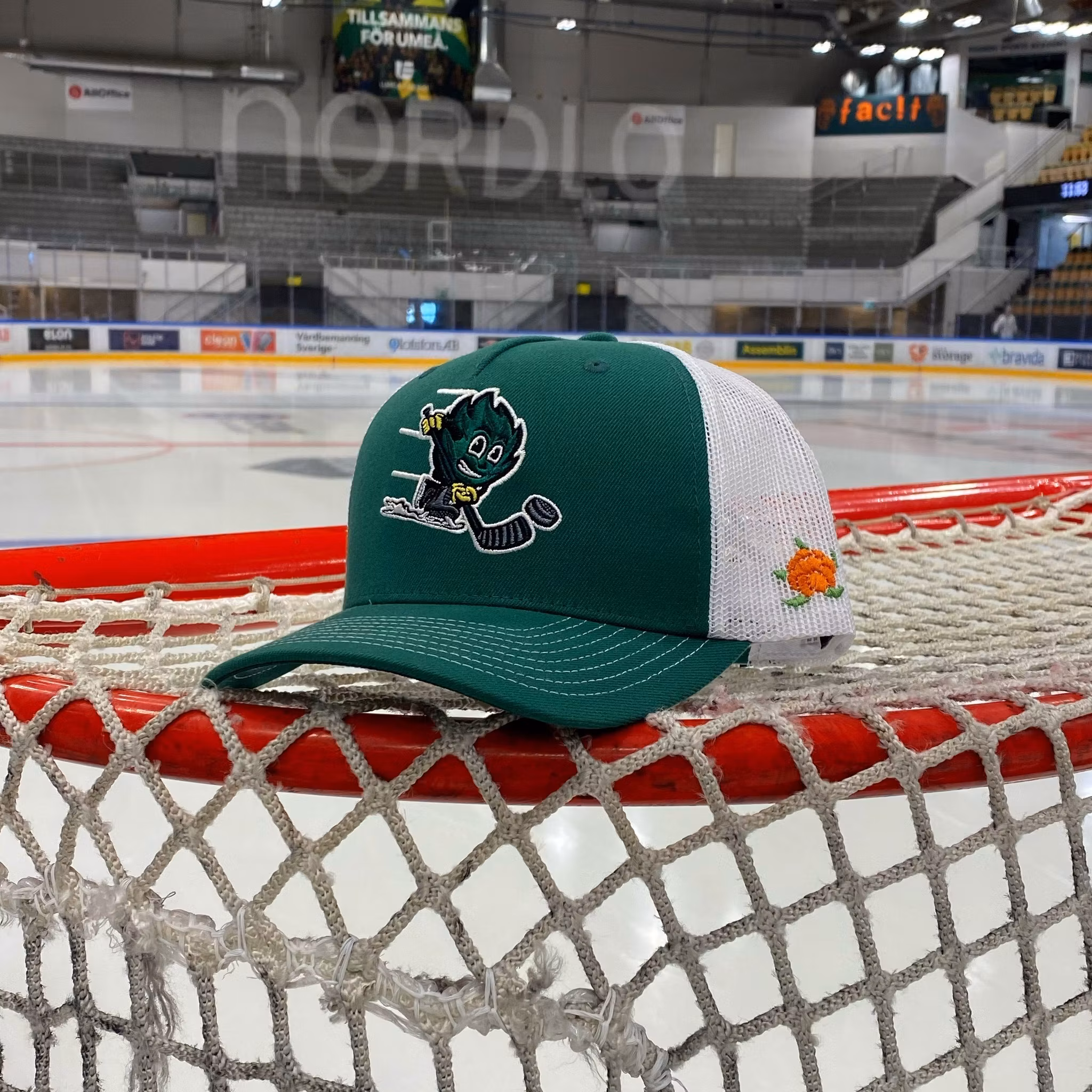 LÖVEN LEAF TRUCKER