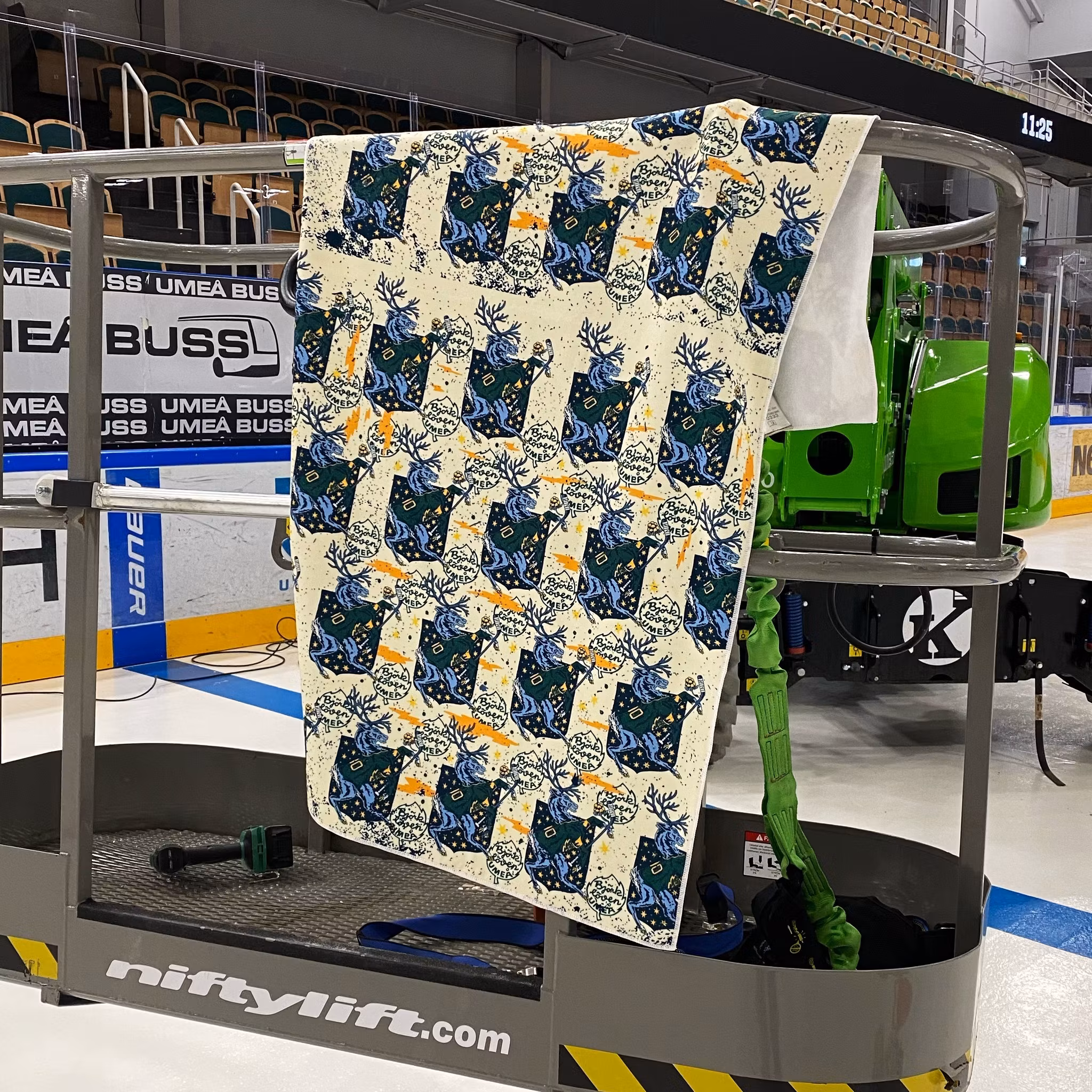 LÖVEN HAWAII-HOCKEY BADLAKAN