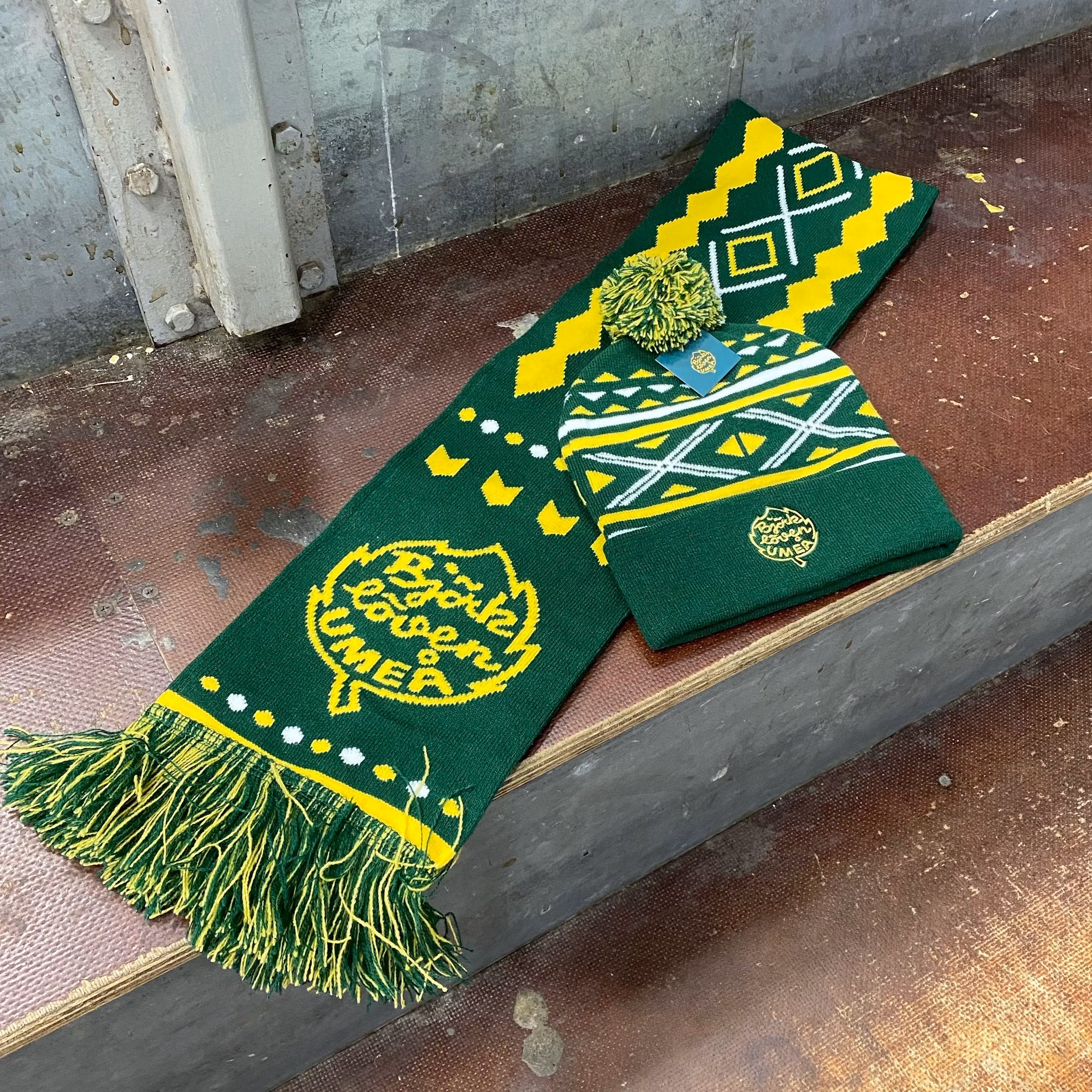 MÖSSA POM POM INKA GRÖN