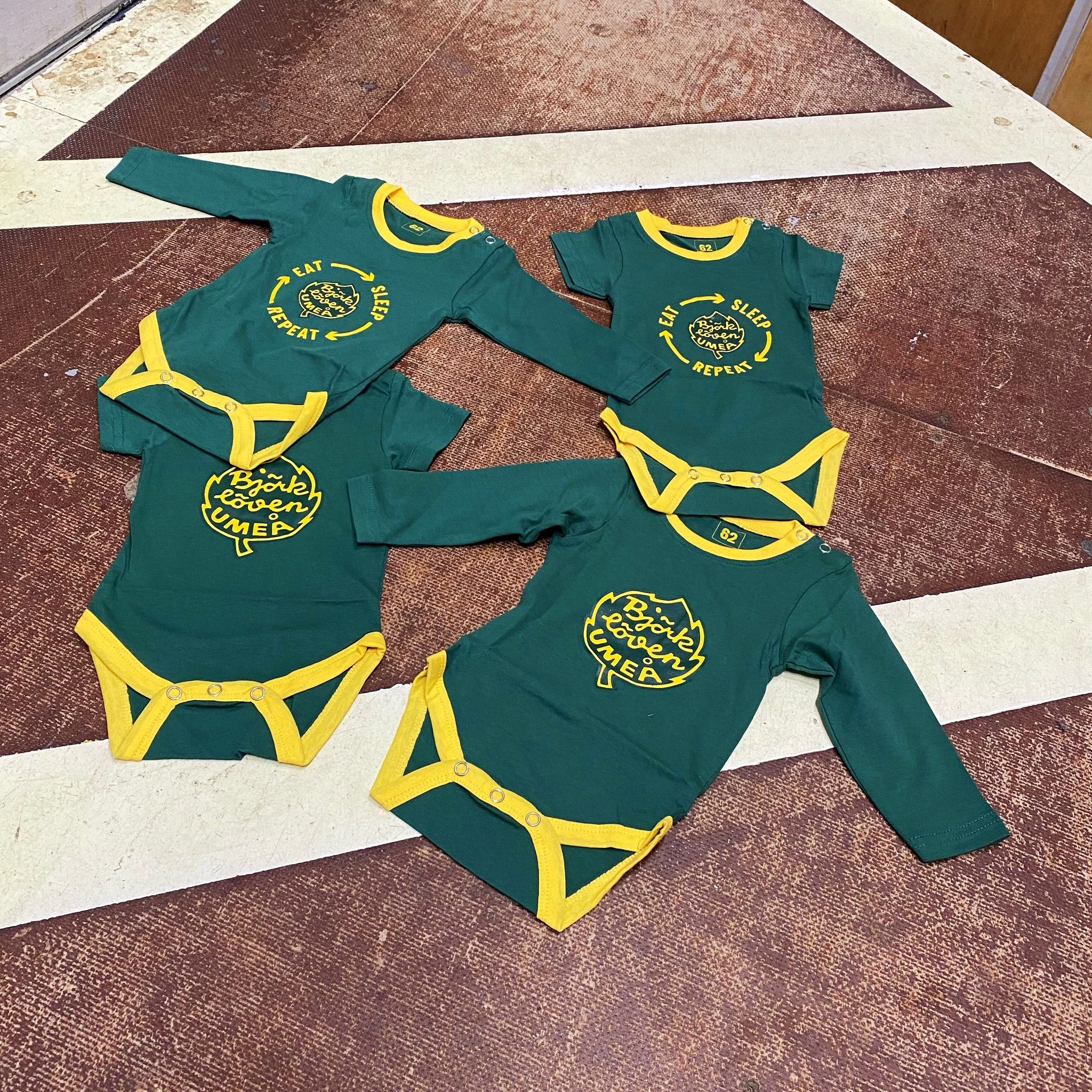 BABYBODY EAT SLEEP GRÖN LÅNG ÄRM