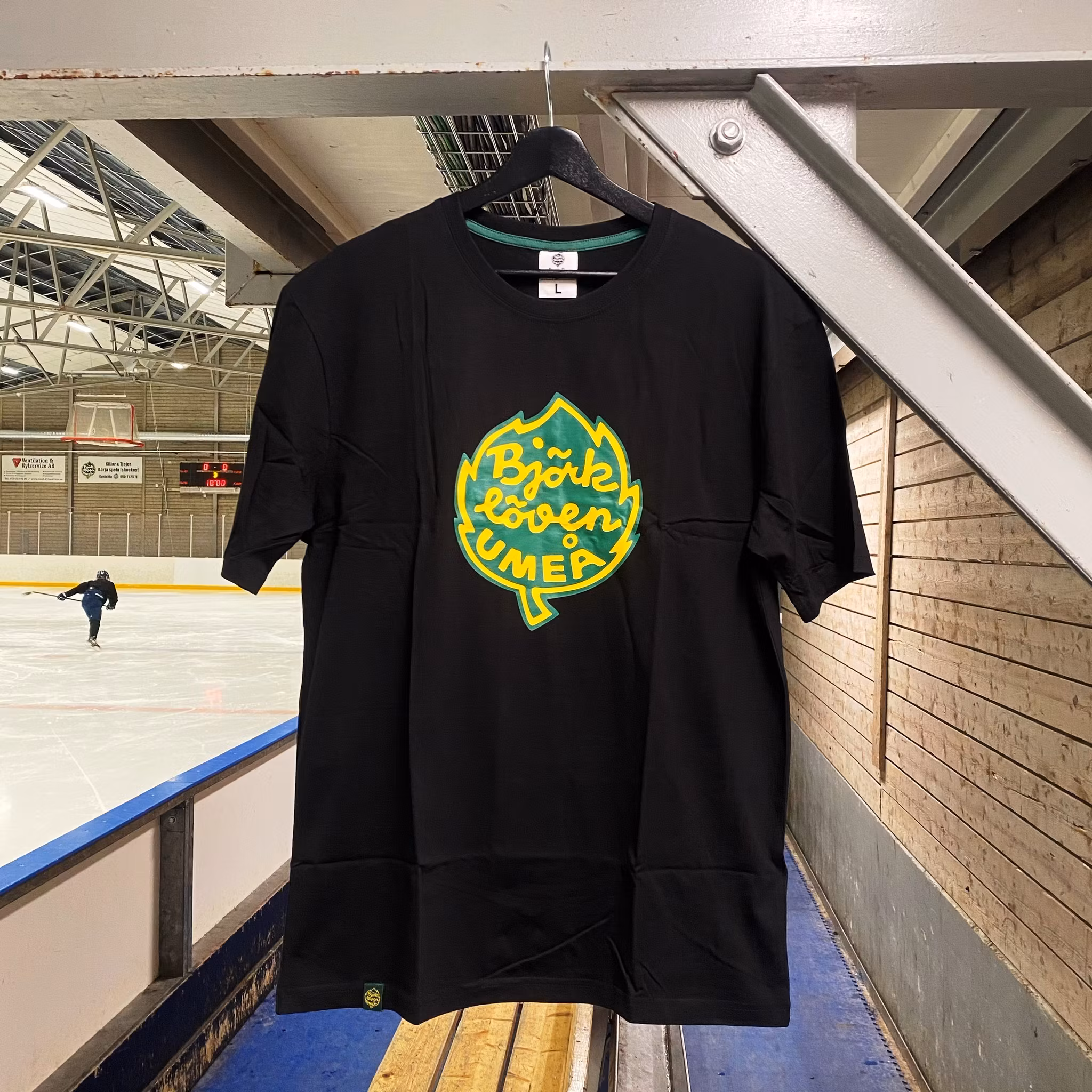 T-SHIRT KLASSISK SVART