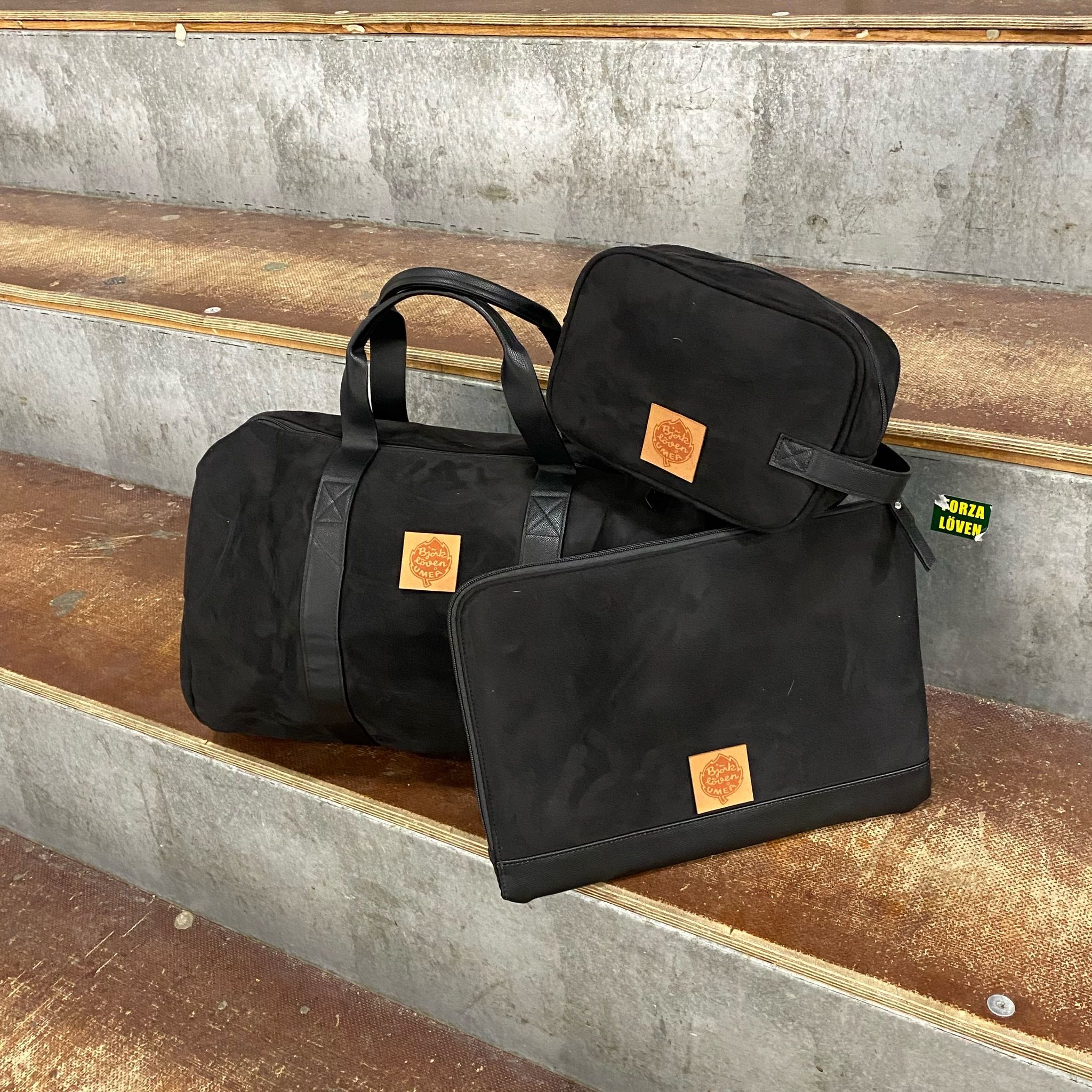 WEEKEND BAG SUEDE BLACK