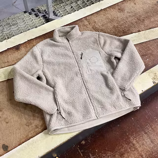 PILE JACKA BEIGE LÖVEN