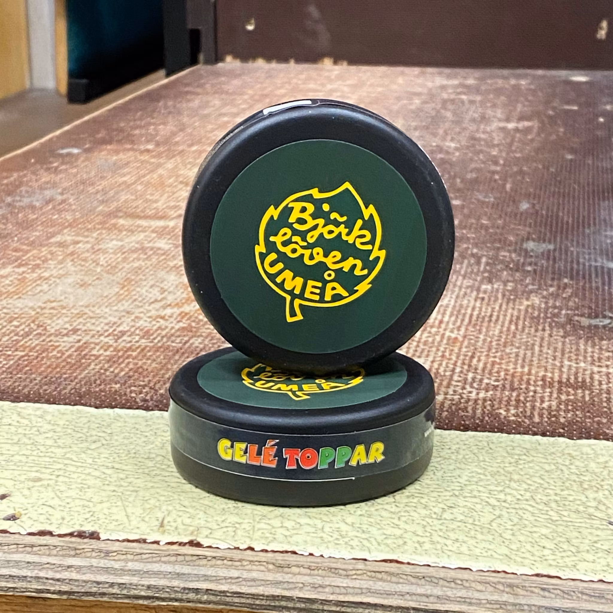 LÖVEN GODISPUCK GELETOPPAR