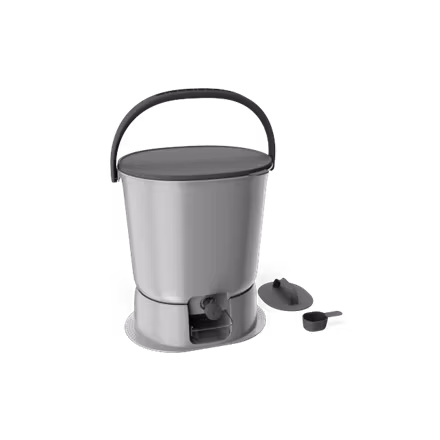 Bokashihink Organko Essential med sockel, lufttätt lock, sil och kran.