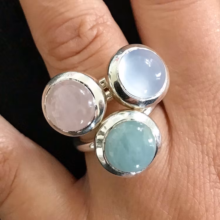 Silverringar med naturliga stenar, mixa och matcha. Silver rings with natural stones, mix and match.