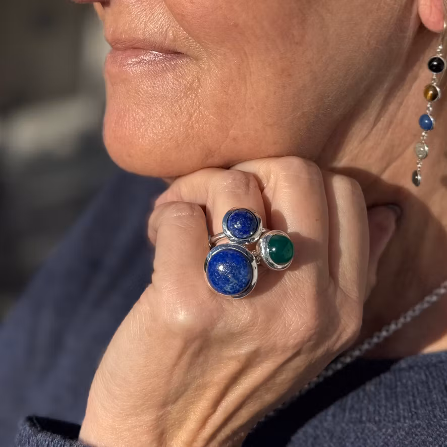 Ring HOLI Liten Lapis Lazuli