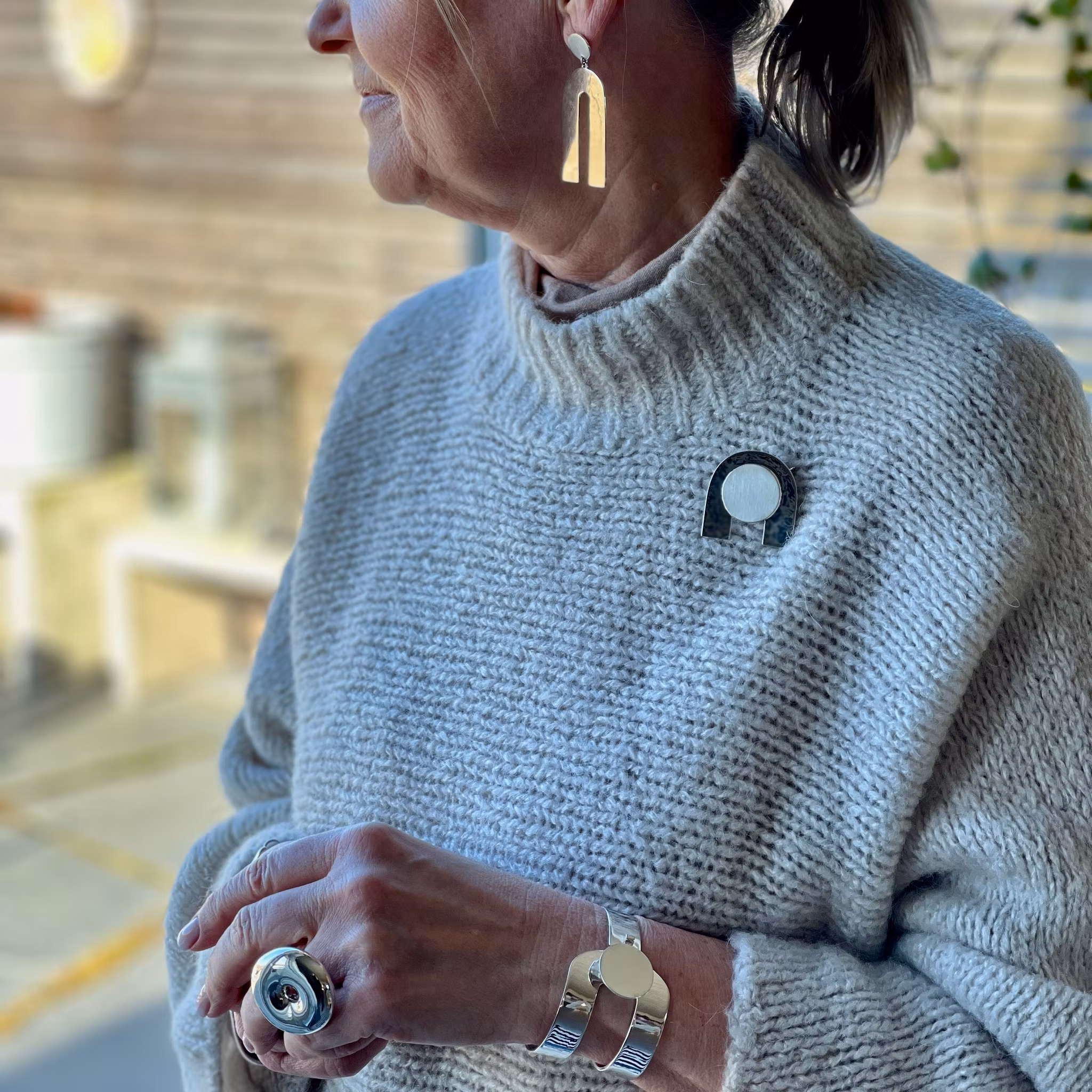 Brooch POP