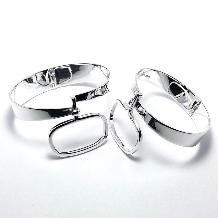 Silver bangle bracelet LOOP