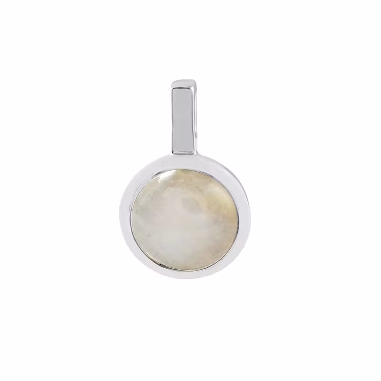 Hängsmycke i silver med regnbågs-månsten. Silver pendant with rainbow moonstone.
