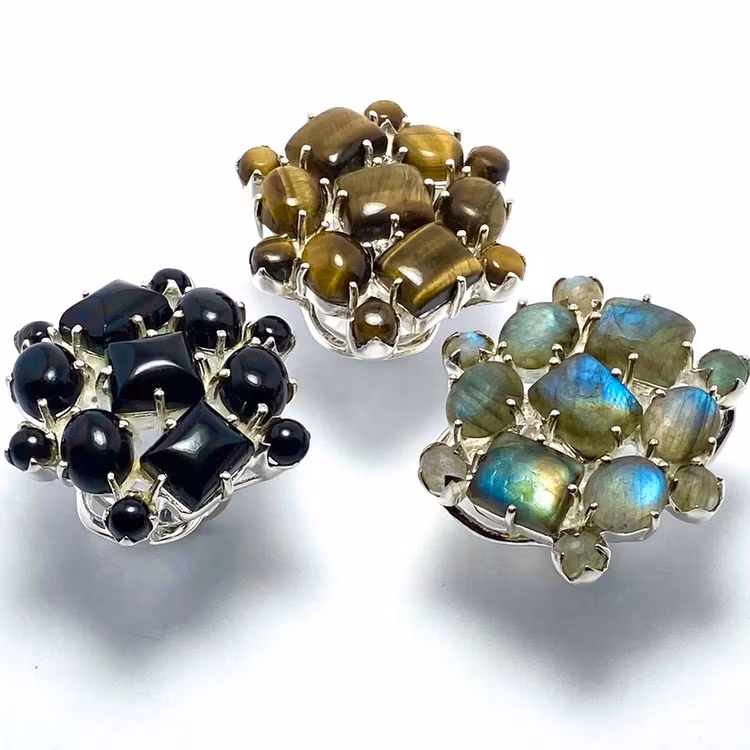 Ring US with Onyx