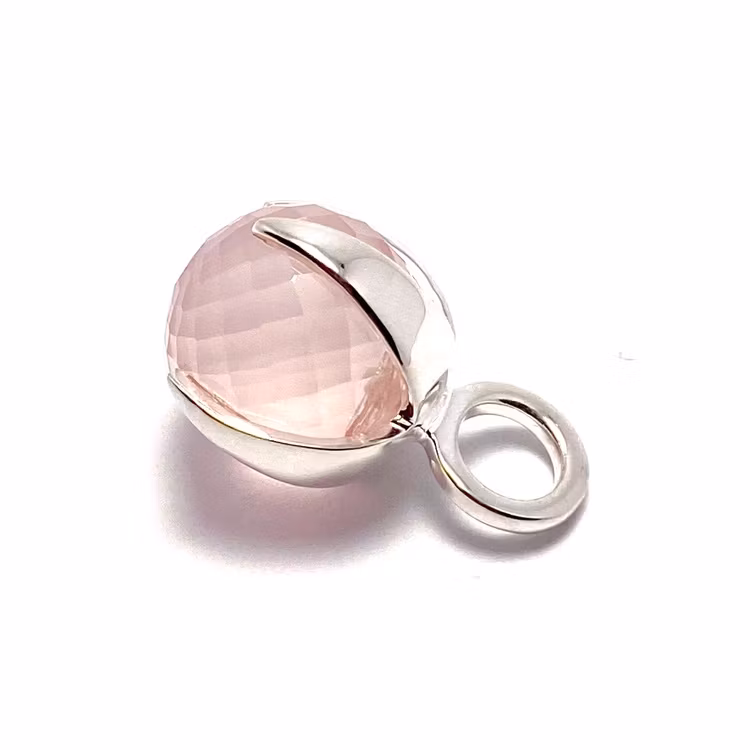 Silverhänge med rosenkvarts. Silver pendant with rose quartz
