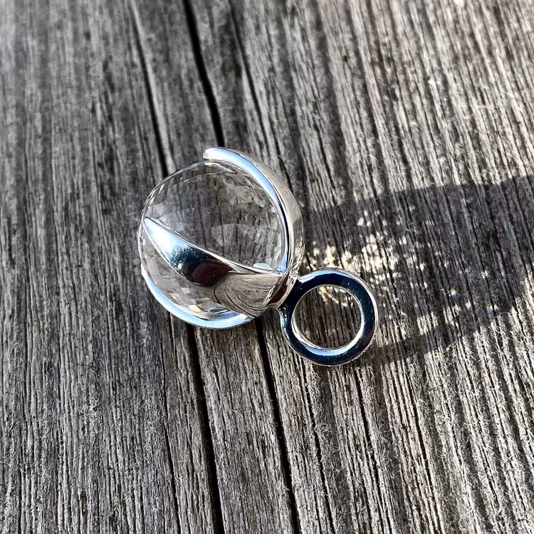 Pendant CLAW with Clear quartz