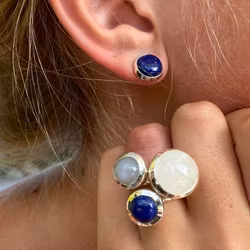 Örhängen/ Studs HOLI Lapis lazuli