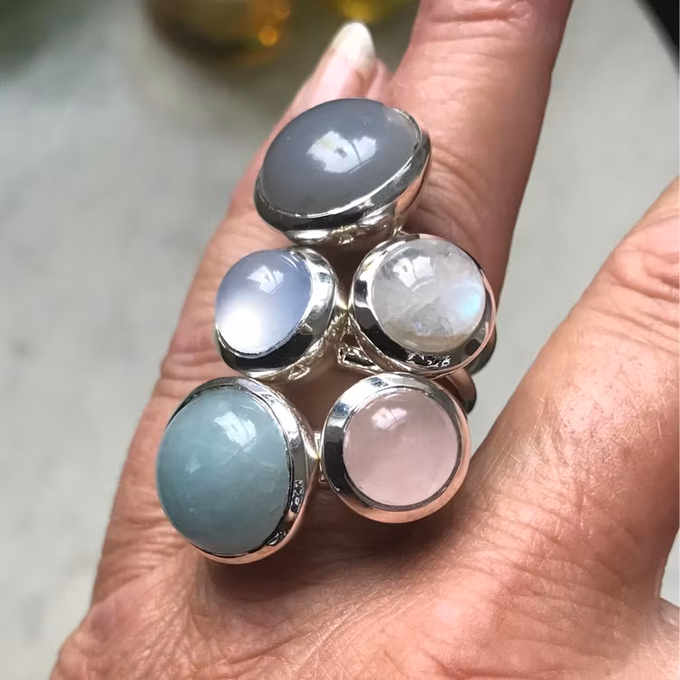 Ring HOLI Small Chalcedony