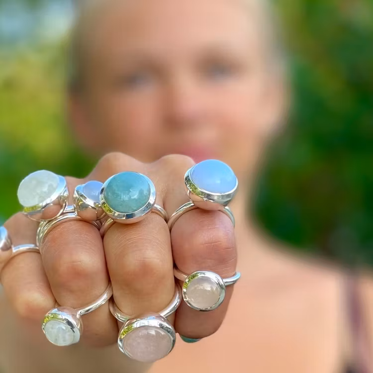 Silverringar med naturliga stenar, mixa och matcha. Silver rings with natural stones, mix and match.