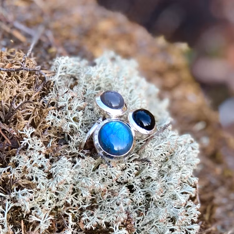 Silverringar med naturliga stenar, mixa och matcha. Silver rings with natural stones, mix and match.